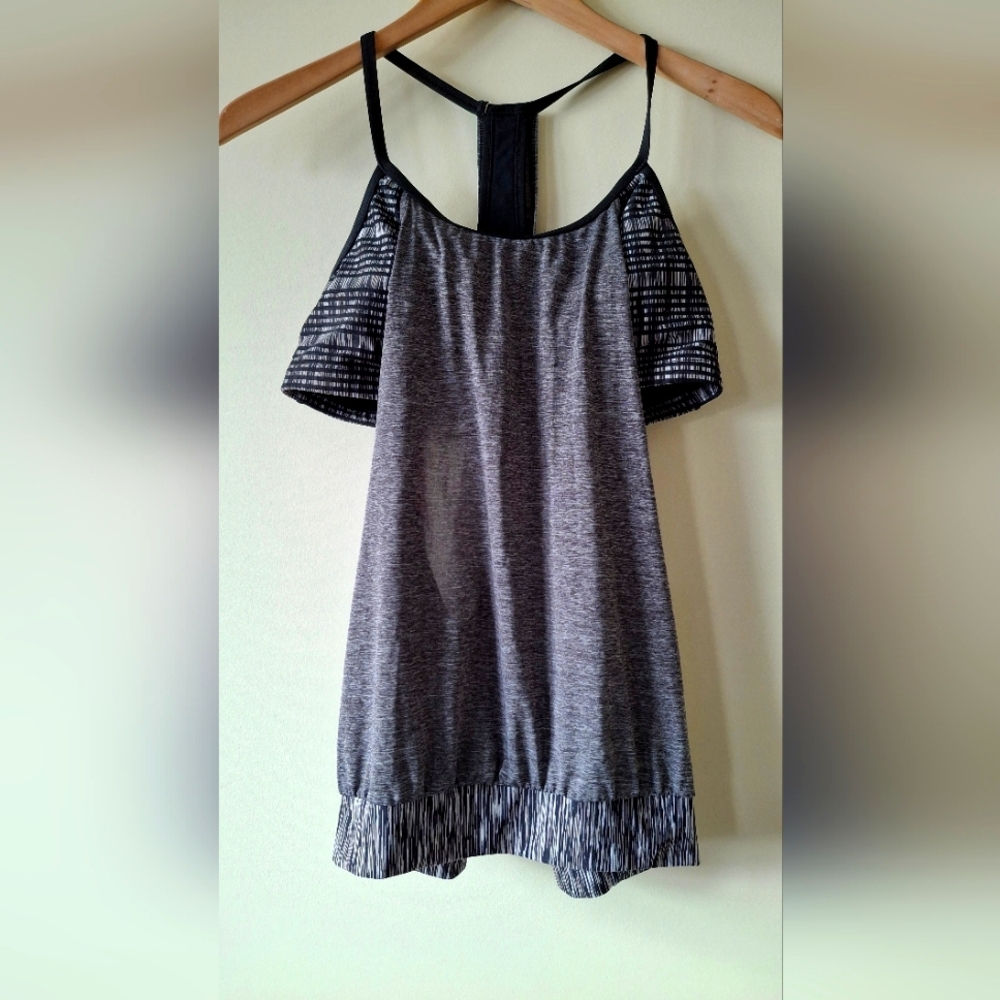 Nike Swoosh Tank Top Built In Sport  A/B Cup Bra Combo Sz L